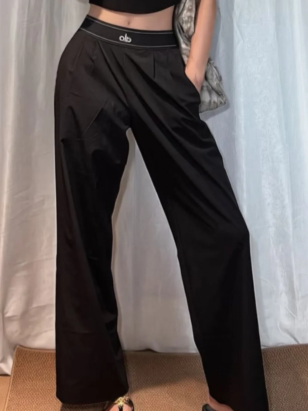 🔥Obsessed!NWT ALO Yoga Suit Up Trouser Black (Regular) Brunch Pants 🖤